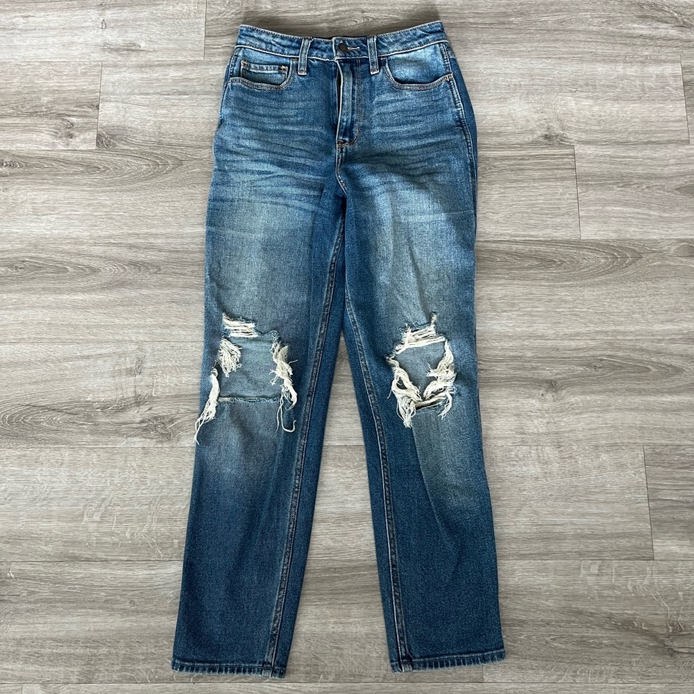 hollister ripped mom jeans